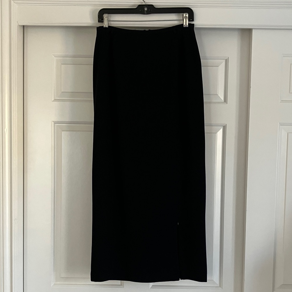 Sophisticated Black Pencil Skirt for Women